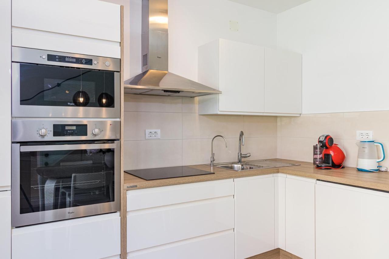 Apartments Anna Ližnjan المظهر الخارجي الصورة