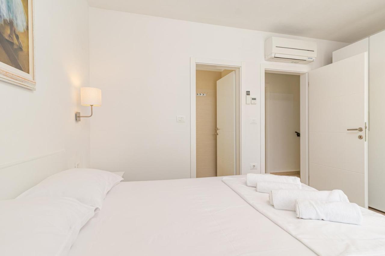 Apartments Anna Ližnjan المظهر الخارجي الصورة